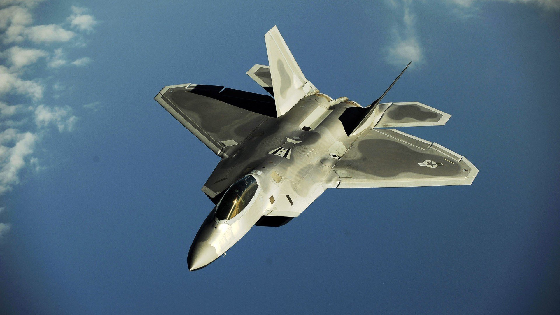 中国足球国家队推进不同位置球员多功能战术训练,国家足球队怎么训练